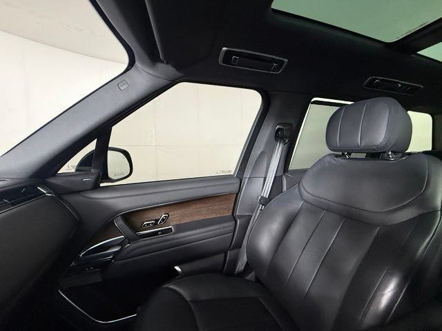 Used 2023 Land Rover Range Rover SE AWD/4WD image 18