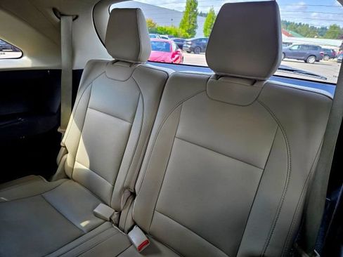Used 2017 Acura MDX SH-AWD image 38