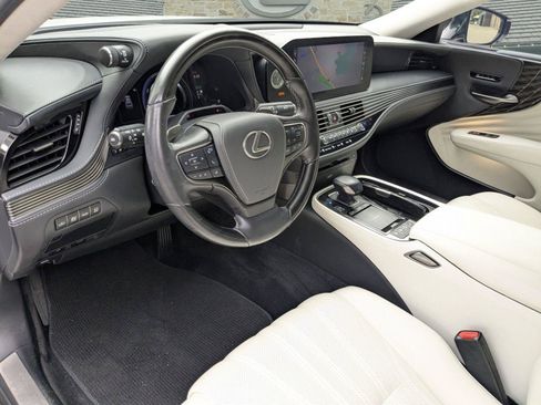 Certified 2022 Lexus LS 500h AWD w/ Luxury Package image 6