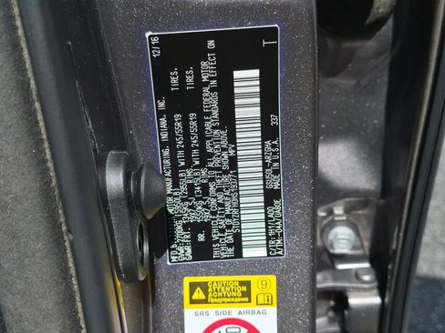 Used 2017 Toyota Highlander Limited FWD image 36