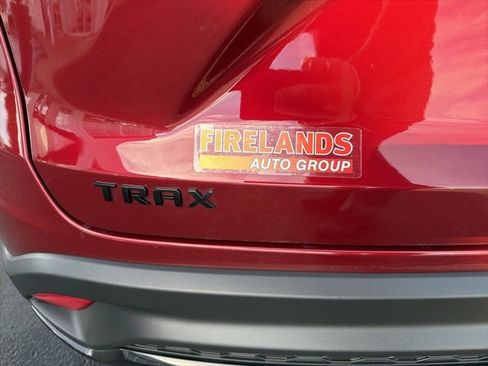 Used 2024 Chevrolet Trax RS w/ Sunroof Package image 10