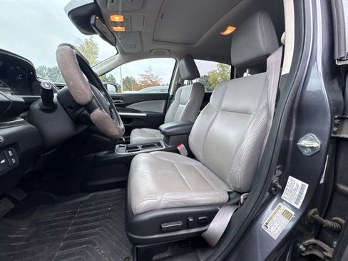 Used 2015 Honda CR-V Touring image 8