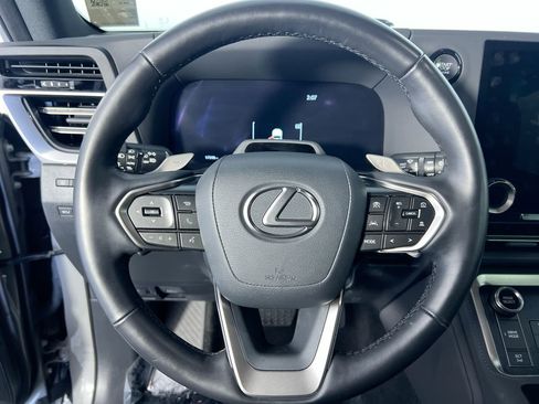 Used 2024 Lexus GX 550 w/ Accessory Package (Z1) AWD/4WD image 15