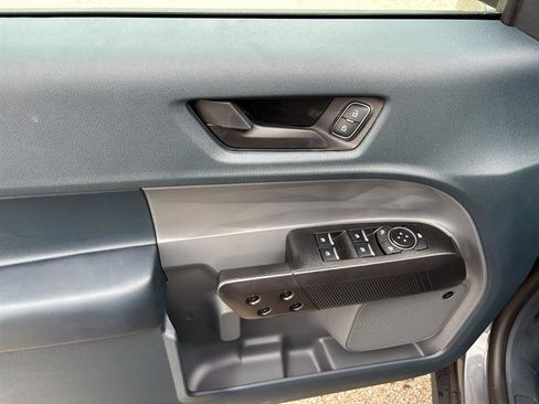 New 2025 Ford Maverick Lariat w/ Black Appearance Package image 13