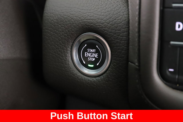 Used 2024 GMC Yukon Denali w/ Advanced Technology Package AWD/4WD image 25