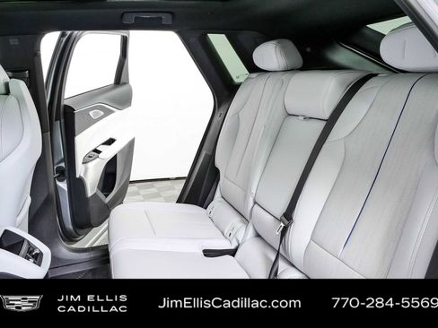 Used 2024 Cadillac Lyriq Sport AWD/4WD image 20