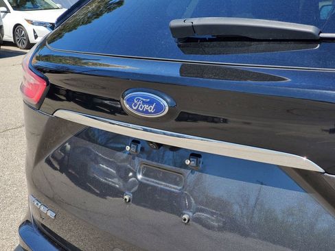 Used 2020 Ford Edge SEL w/ Convenience Package AWD/4WD image 6