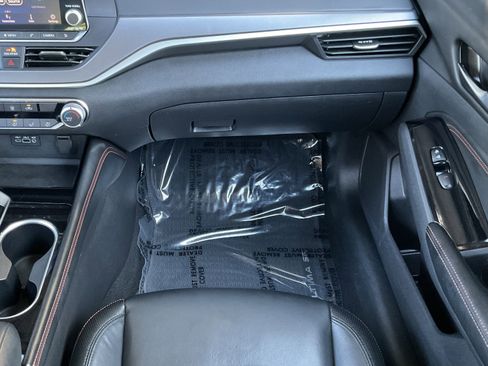 Used 2024 Nissan Altima 2.5 SR FWD image 23