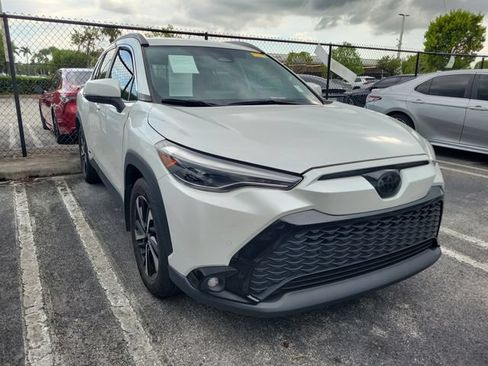 Used 2024 Toyota Corolla Cross AWD Hybrid image 2