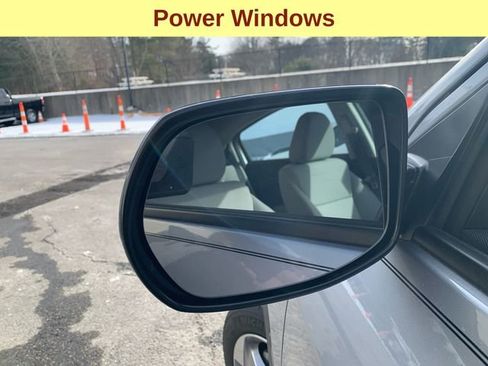 Used 2022 Honda HR-V LX image 8