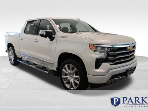 Used 2024 Chevrolet Silverado 1500 High Country w/ High Country Premium Package AWD/4WD image 1