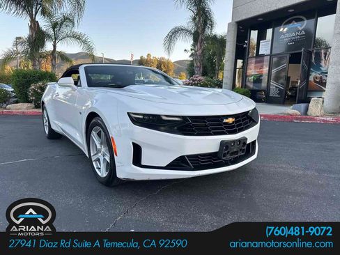 Used 2020 Chevrolet Camaro LT image 1