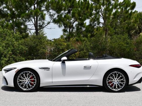 Used 2024 Mercedes-Benz SL 55 AMG 4MATIC image 35