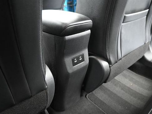 Certified 2025 Nissan Kicks SR FWD image 14