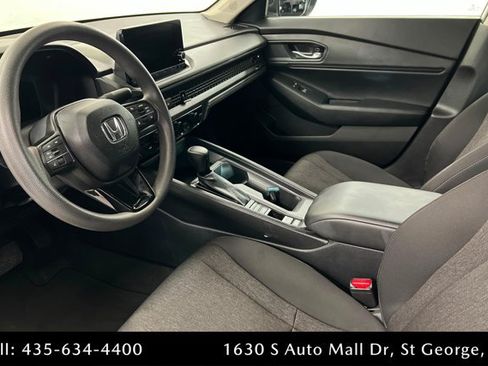 Used 2025 Honda Accord SE image 16