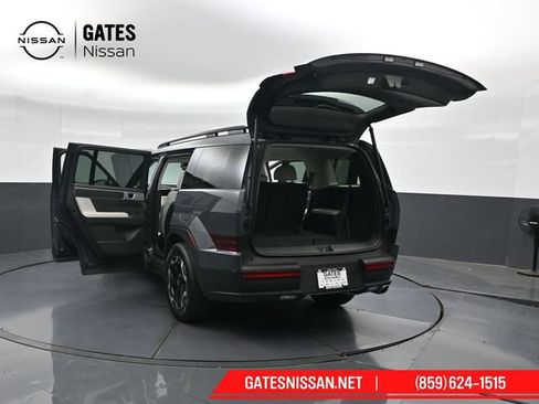 Used 2025 Hyundai Santa Fe SEL AWD/4WD image 58