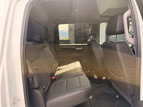 Used 2024 GMC Sierra 3500 SLT w/ X31 Off-Road Package image 11