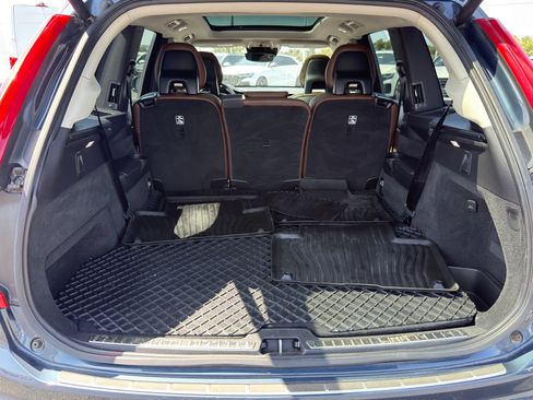 Used 2020 Volvo XC90 T6 Momentum AWD/4WD image 10