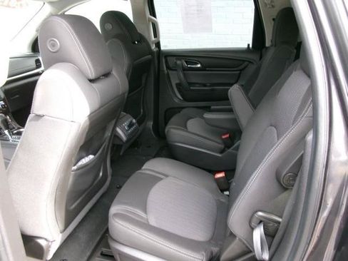 Used 2015 Chevrolet Traverse LT w/ Traveler's Package AWD/4WD image 16