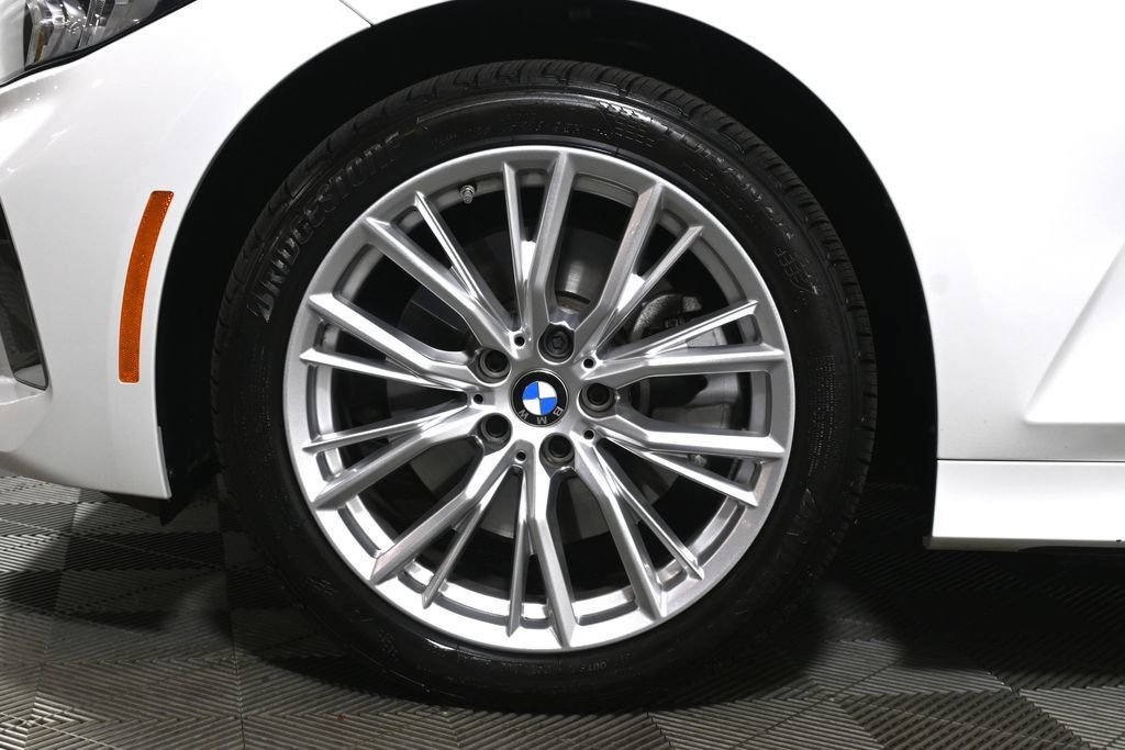 Certified 2023 BMW 330i xDrive Sedan w/ Driving Assistance Package AWD/4WD image 12