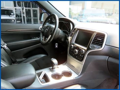 Used 2015 Jeep Grand Cherokee Altitude AWD/4WD image 8