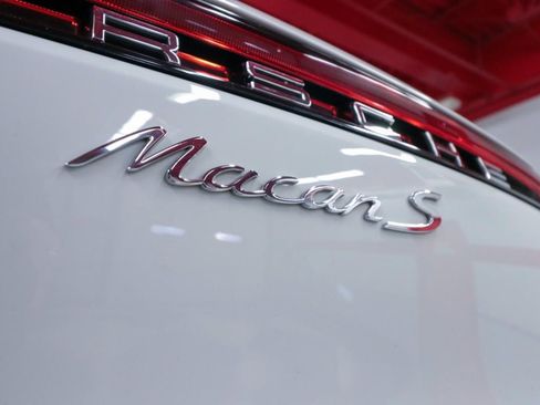 Used 2023 Porsche Macan S image 36