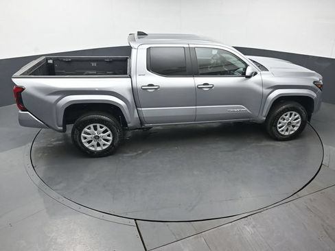 Used 2026 Toyota Tacoma SR5 AWD/4WD image 44