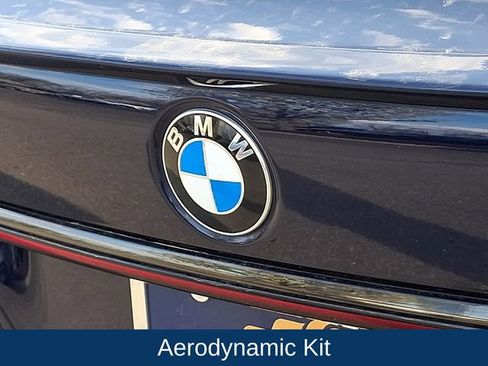 Used 2021 BMW 750i xDrive w/ Executive Package image 32