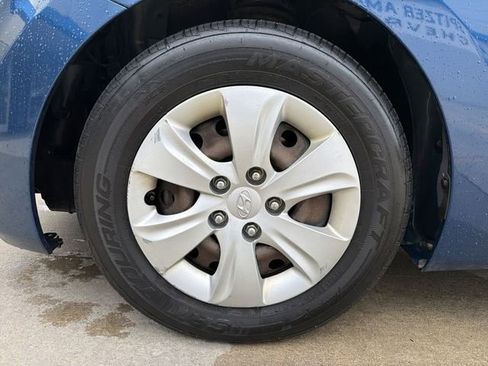 Used 2016 Hyundai Elantra SE FWD image 12