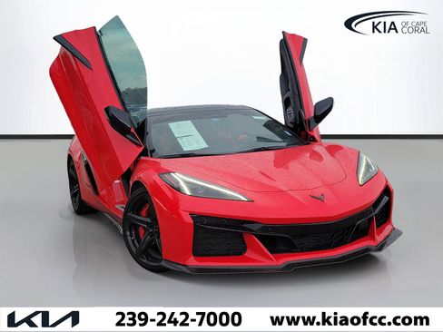 Used 2023 Chevrolet Corvette Z06 w/ Stealth Interior Trim Package RWD image 1