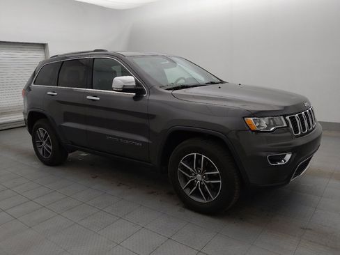 Used 2017 Jeep Grand Cherokee Limited image 11