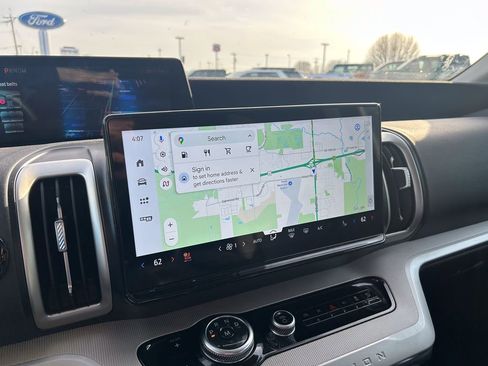 Certified 2025 Ford Expedition Active image 28