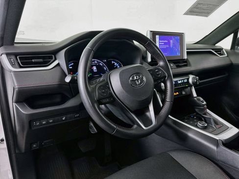 Used 2023 Toyota RAV4 SE w/ Weather & Moonroof Package AWD/4WD image 9