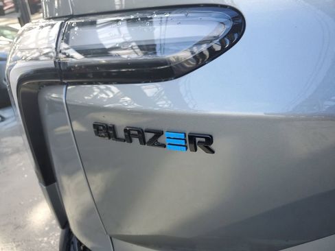 New 2026 Chevrolet Blazer EV SS image 7