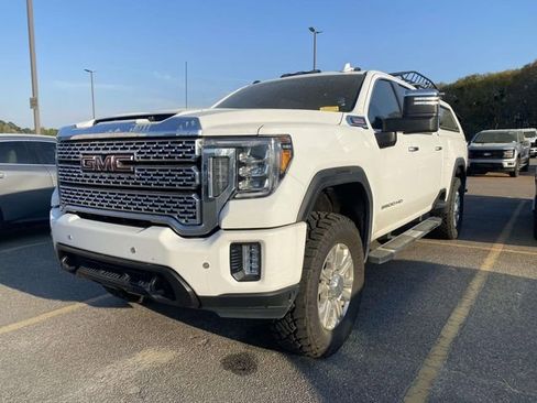 Used 2020 GMC Sierra 2500 SLT w/ SLT Convenience Package image 3