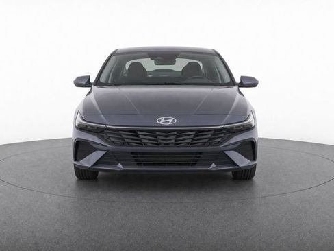 Used 2024 Hyundai Elantra SEL FWD image 10