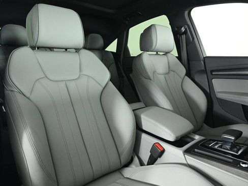 Used 2025 Audi Q5 2.0T Premium Plus w/ Premium Plus Package image 15