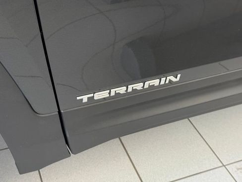 Used 2019 GMC Terrain SLE w/ Driver Convenience Package AWD/4WD image 38