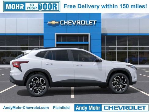 New 2026 Chevrolet Trax RS image 5