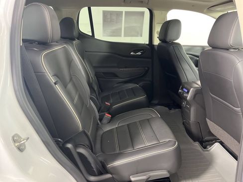 Used 2023 GMC Acadia Denali w/ Denali Ultimate Package FWD image 6