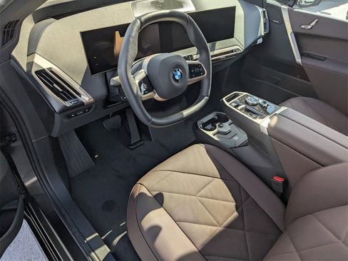 New 2026 BMW iX xDrive60 w/ Premium Package image 8