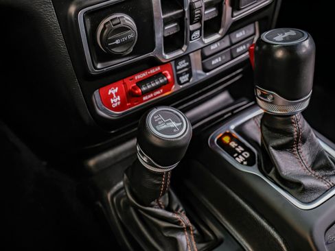 Used 2021 Jeep Wrangler Unlimited Rubicon image 65