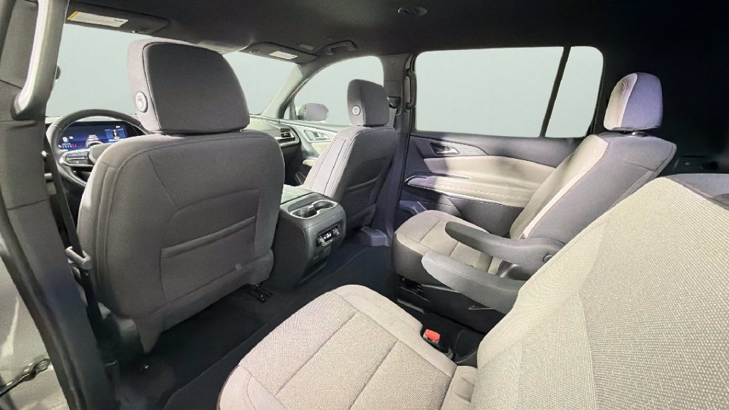 Certified 2026 Chevrolet Traverse LT w/ Driver Confidence Package FWD image 27