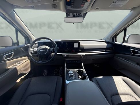 Used 2026 Kia Carnival LXS FWD image 7
