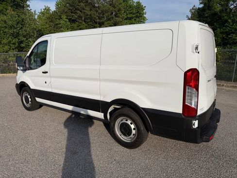 Used 2019 Ford Transit 150 130 Low Roof RWD image 6