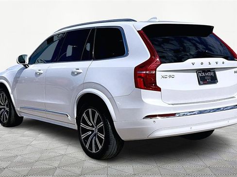 Used 2024 Volvo XC90 B5 Core w/ Protection Package Premier image 12