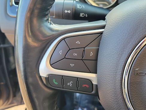 Used 2019 Jeep Compass Altitude image 26