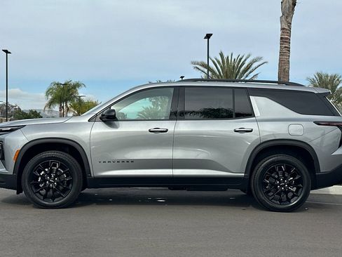 New 2026 Chevrolet Traverse LT w/ Midnight/Sport Edition image 7