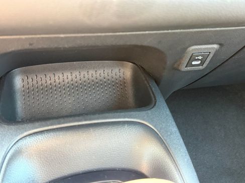 Used 2024 Toyota Corolla LE FWD image 36
