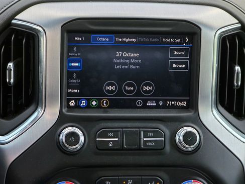 Used 2022 GMC Sierra 2500 SLE w/ SLE Convenience Package AWD/4WD image 8